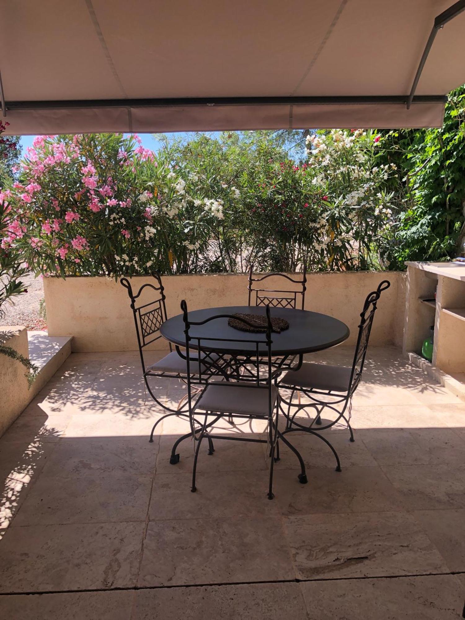 Le Cocon De Provence Apartment Файенс Екстериор снимка